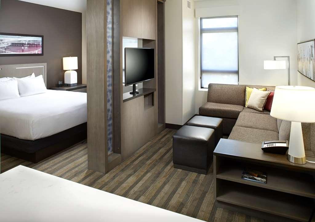 Hyatt House Pittsburgh Bloomfield Shadyside Hotel Room photo